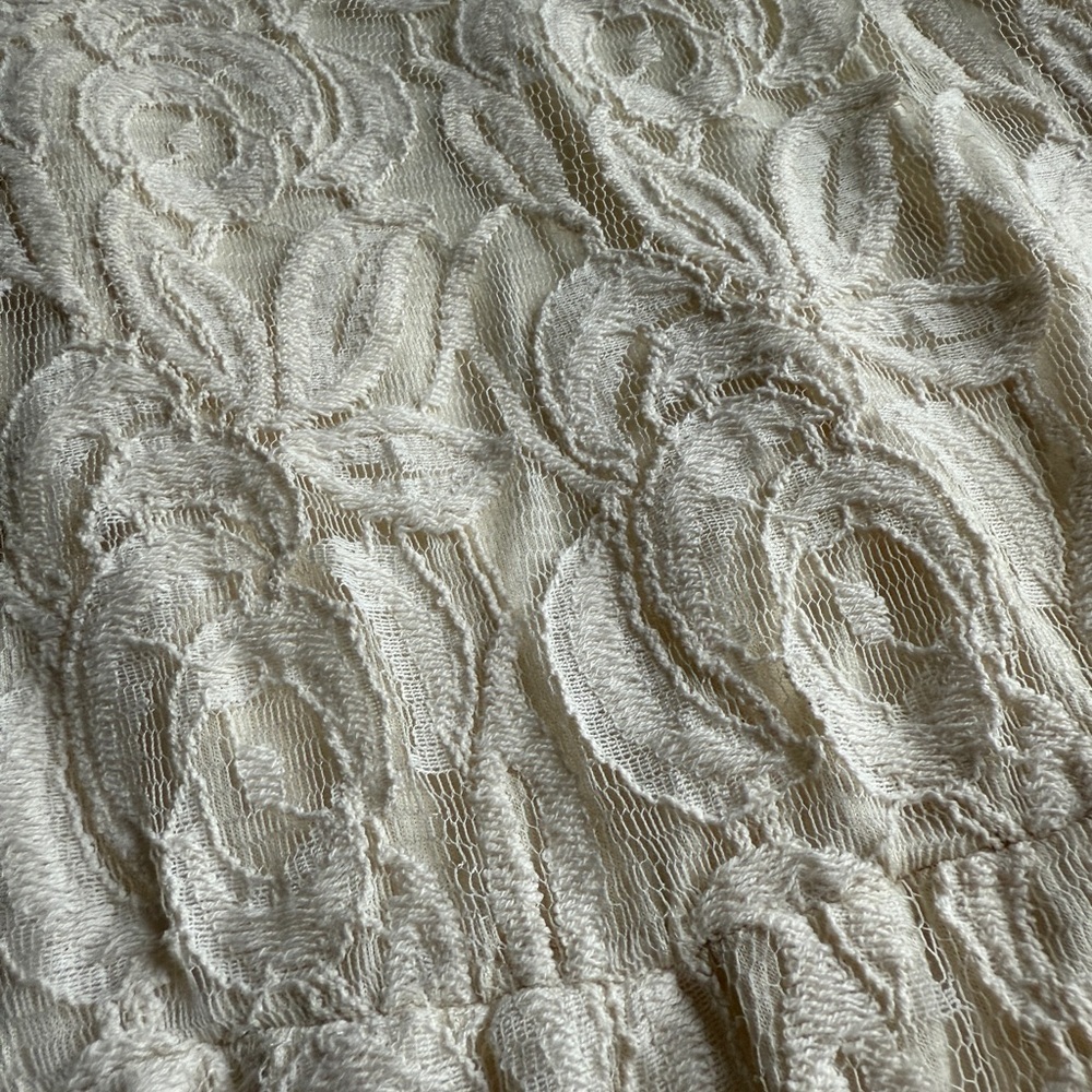Forever 21 Cream Lace Blouse - Picture 4 of 7